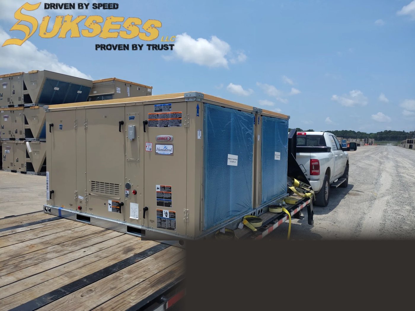 Suksess LLC HotShot fleet - RAM pickup with gooseneck flatbed trailer loaded with HVAC units - Stuttgart, Arkansas - USDOT 4419942, MC 1737574